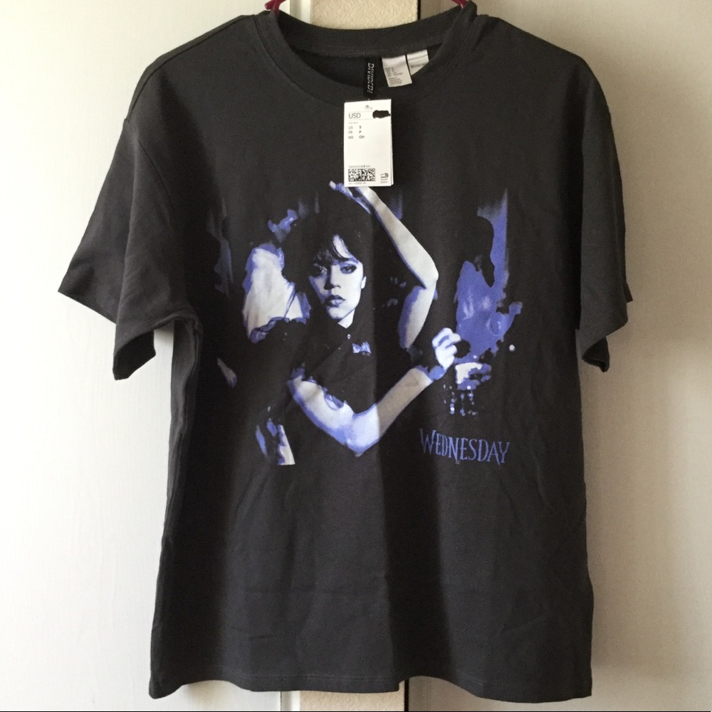 Wednesday Addams/Jenna Ortega shirt NWT, unisex